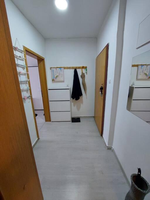 City Center Chic, Urban Apartment Skopje Zewnętrze zdjęcie