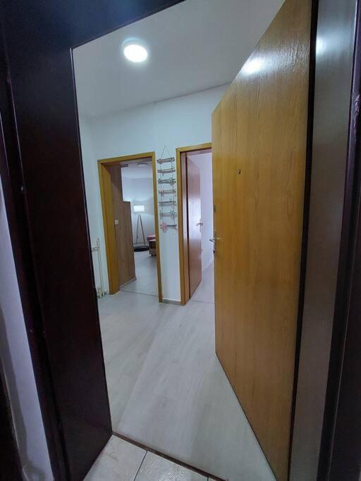 City Center Chic, Urban Apartment Skopje Zewnętrze zdjęcie
